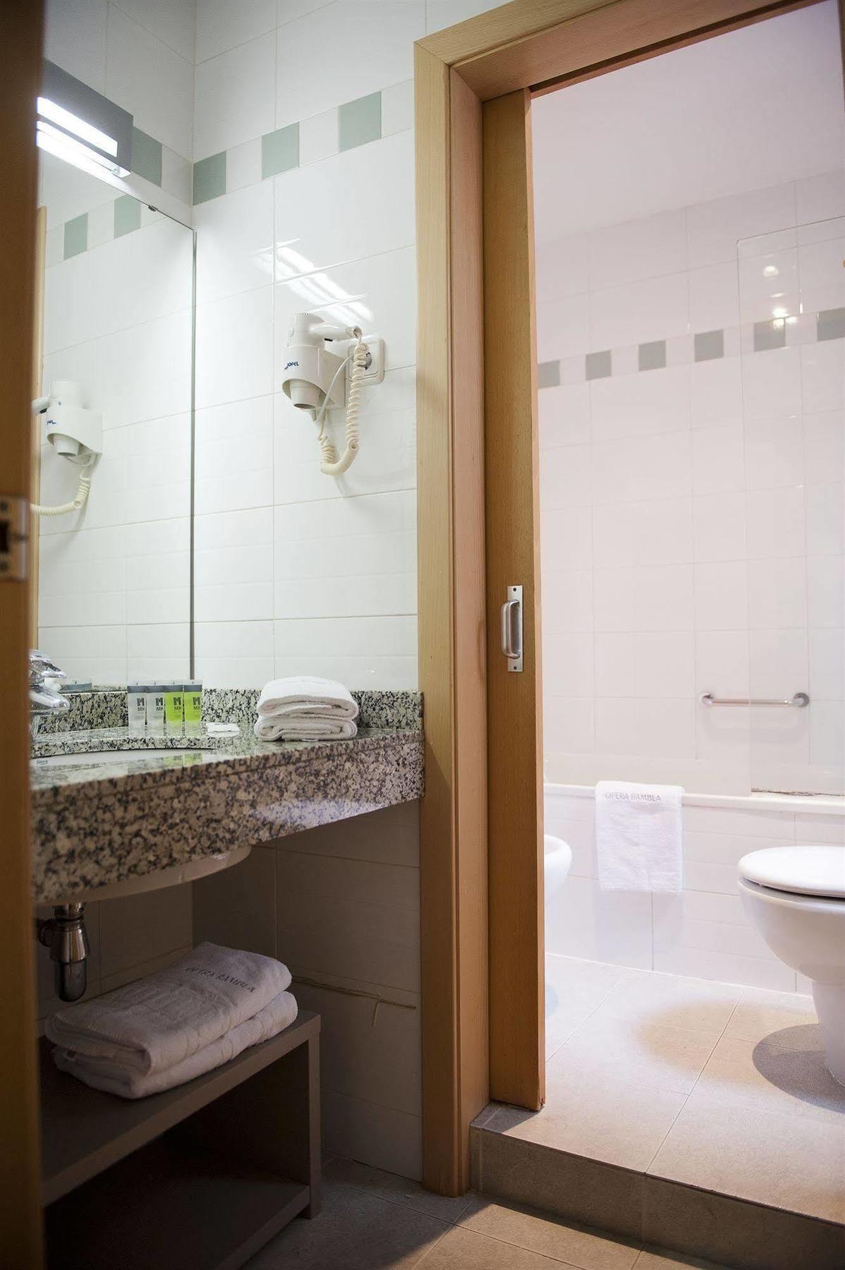 Aspasios Plaza Real Apartments Барселона Стая снимка